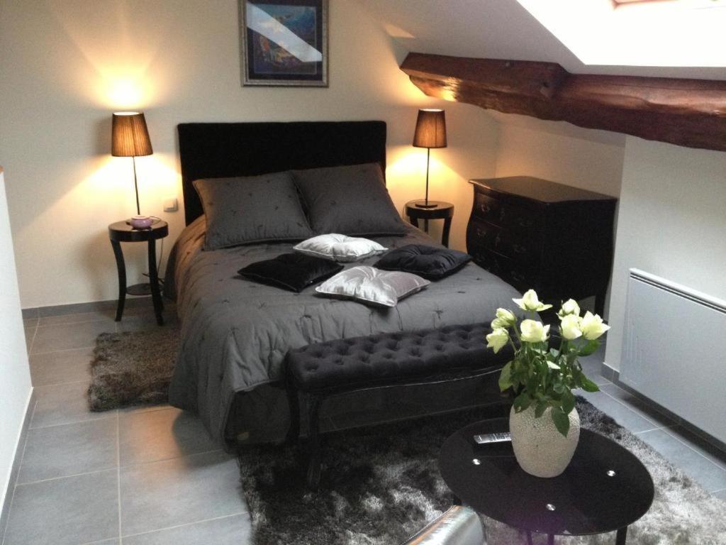 Le Petit Domaine De Bois Avril Hotell Étais-la-Sauvin Rom bilde
