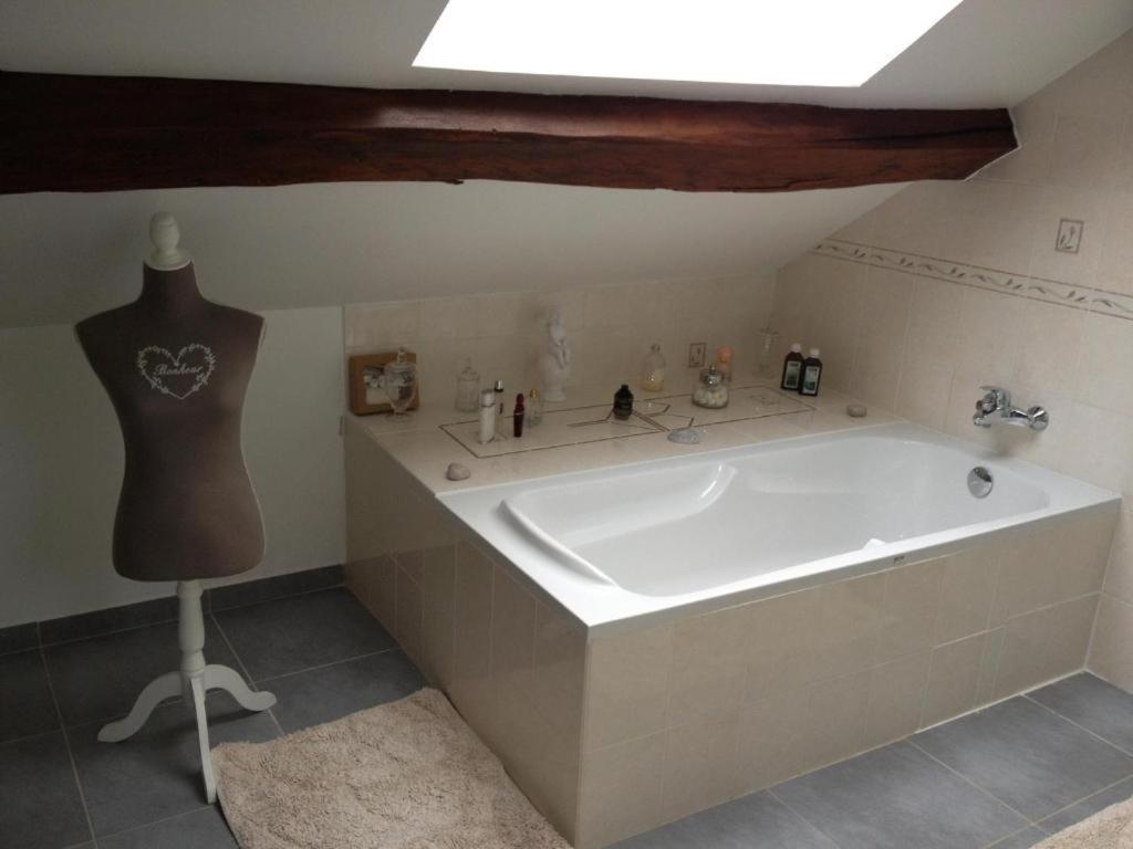 Le Petit Domaine De Bois Avril Hotell Étais-la-Sauvin Rom bilde